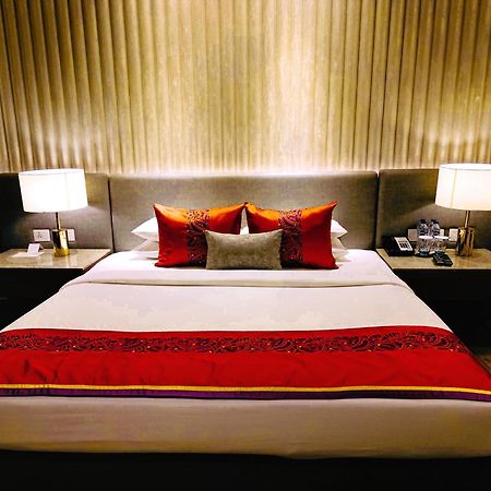 Vivanta Kolkata Em Bypass Esterno foto A bed runner