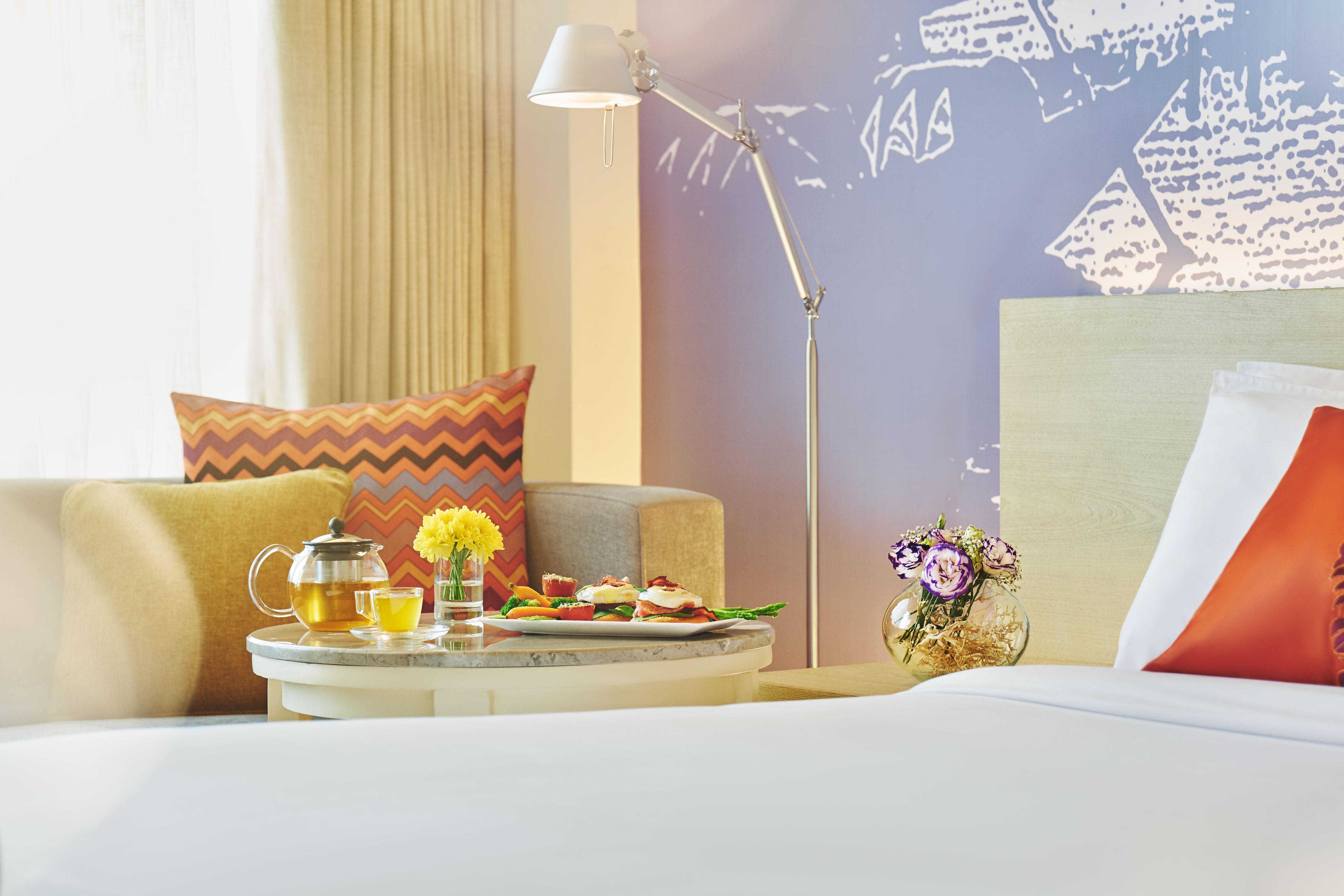 Vivanta Kolkata Em Bypass Esterno foto A room at the hotel